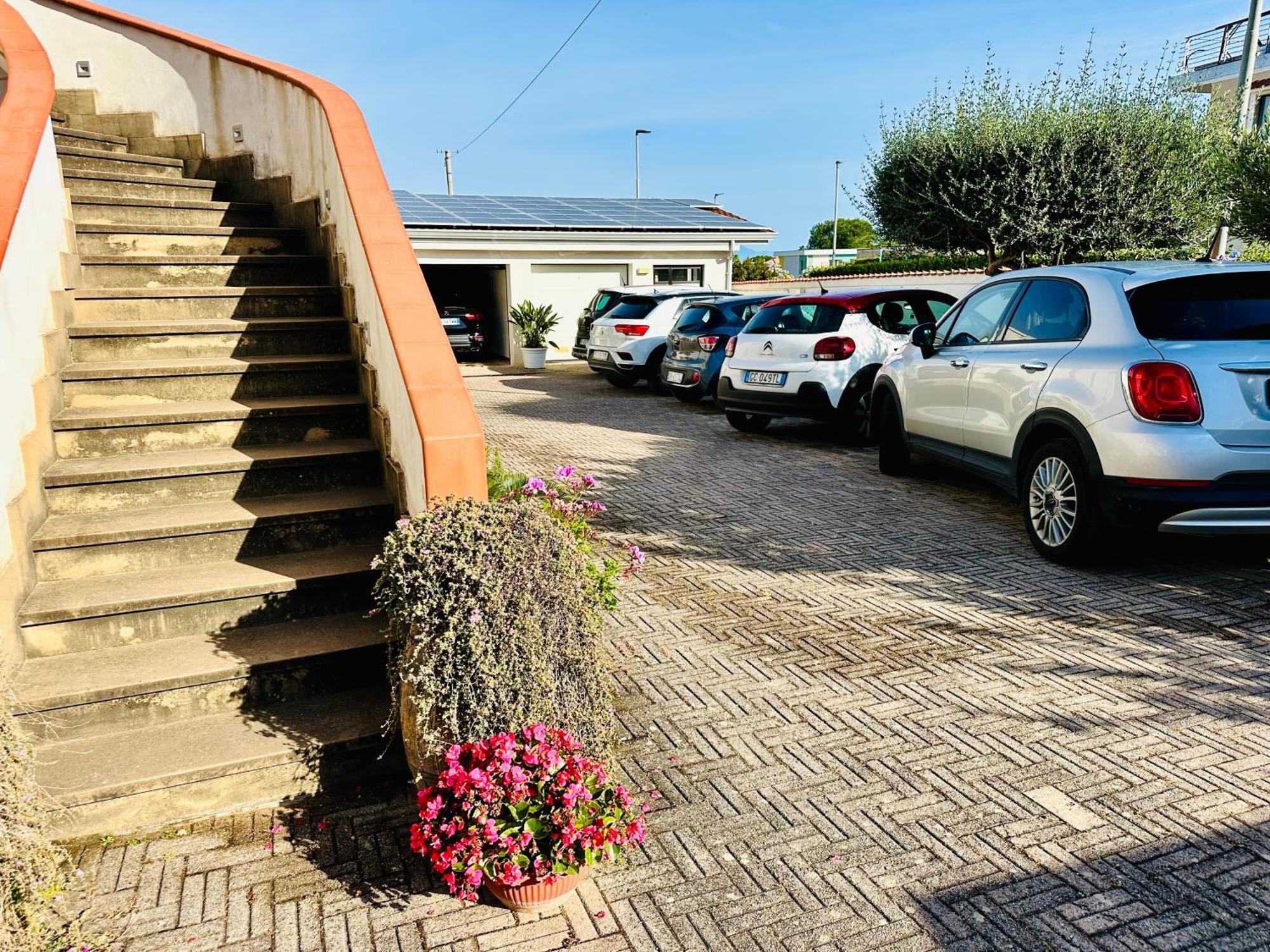 Invilla Bed&Breakfast - Quality Rooms Санта-Марія-ді-Кастеллабате Екстер'єр фото